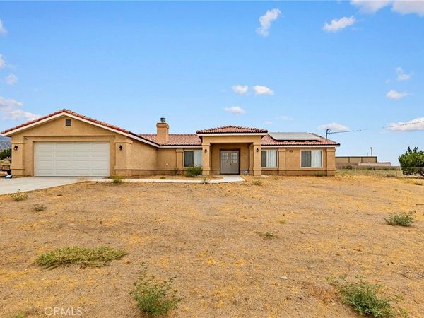 9570 Mescalero RD, Phelan, CA 92371