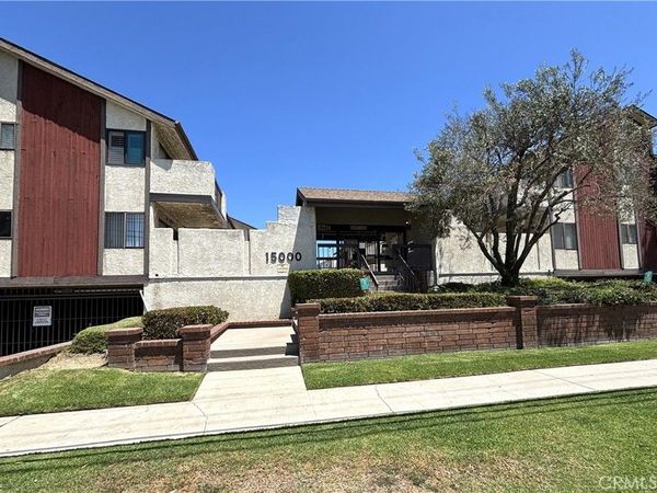 15000 Halldale Avenue, Unit 114, Gardena, CA 90247