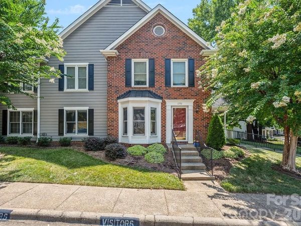 1793 Robinwood Road , Gastonia, NC 28054