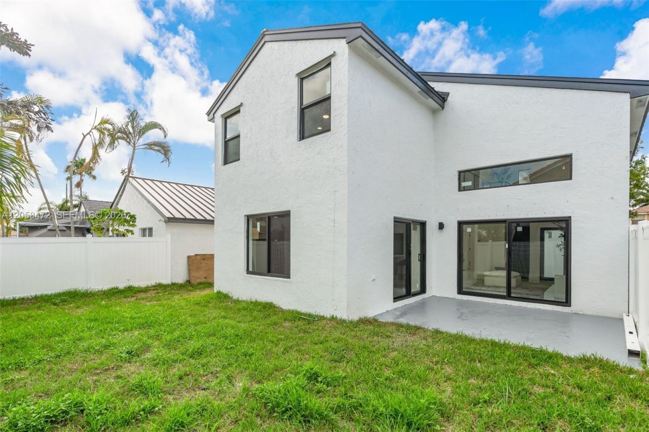 17319 SW 22nd St , Miramar, FL 33029 Photo
