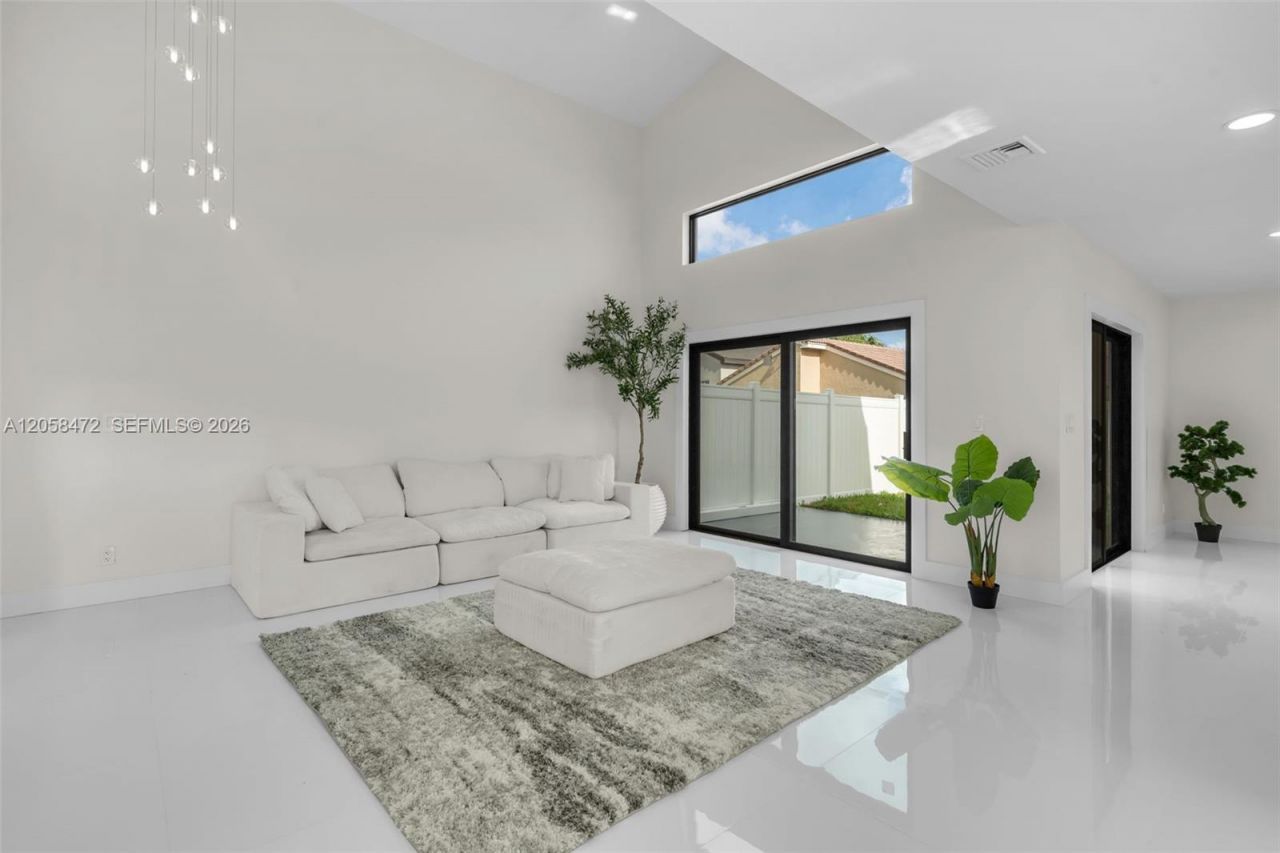 17319 SW 22nd St , Miramar, FL 33029 Photo