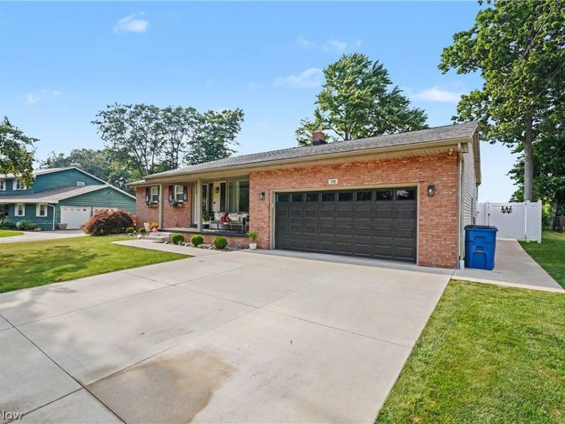 118 Robinwood Drive, New Middletown, OH 44442 Photo 3