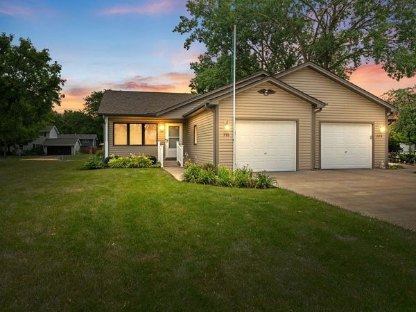 711 Harmony Court , North Aurora, IL 60542