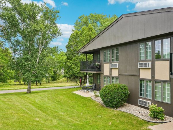 21 Matterhorn Cir, Unit 12, Geneva, WI 53147