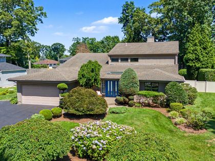 15 Pimlico Drive Commack, NY 11725