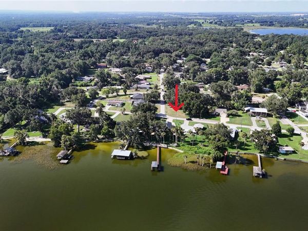 LAKESIDE DRIVE , YALAHA, FL 34797