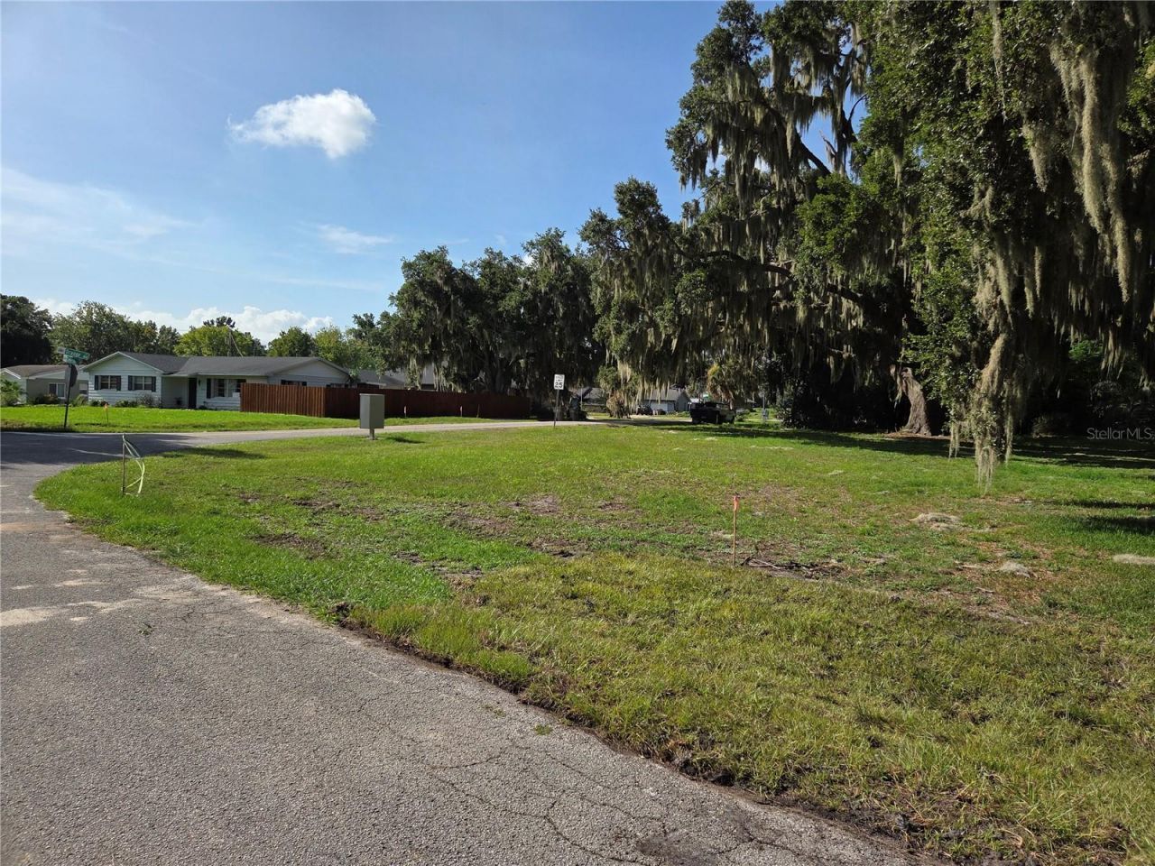 Lakeside Drive , Yalaha, FL 34797 Photo