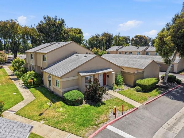 4107 Pluto Way , Union City, CA 94587