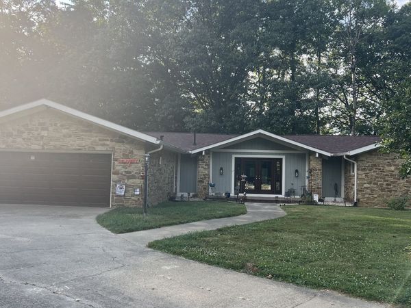 130 Anderson Place , Martinsville, IN 46151