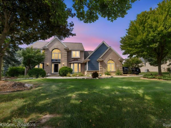 12495 Howland Park Drive, Plymouth Township, Mi 48170