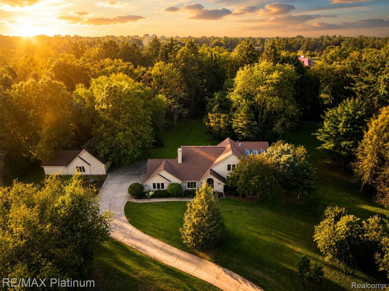 12273 Pinebrook Lane, Green Oak Township, Mi 48178 Main Photo