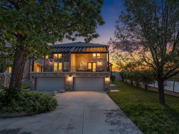 7353 S 700 E, Midvale, UT 84047