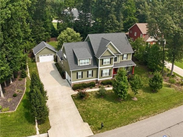 9031 Deerlake Drive , New Kent, VA 23124