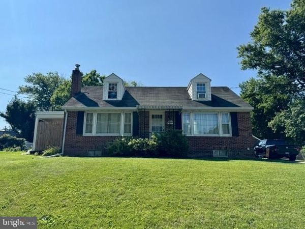 178 W HANOVER STREET, SPRING GROVE, PA 17362