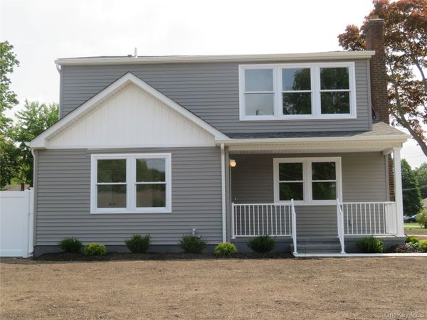271 Washington Avenue, Patchogue, NY 11772