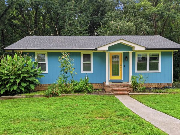 1420 N Winer Drive, Soddy Daisy, TN 37379