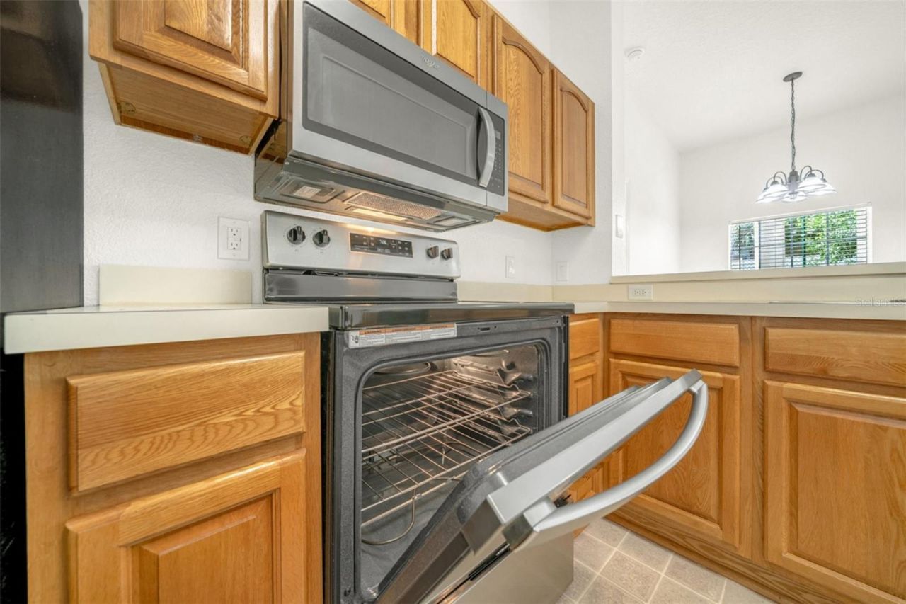 970 N Spring Garden Avenue, Unit 212, Deland, FL 32720 Photo