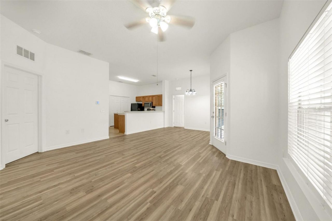 970 N Spring Garden Avenue, Unit 212, Deland, FL 32720 Photo