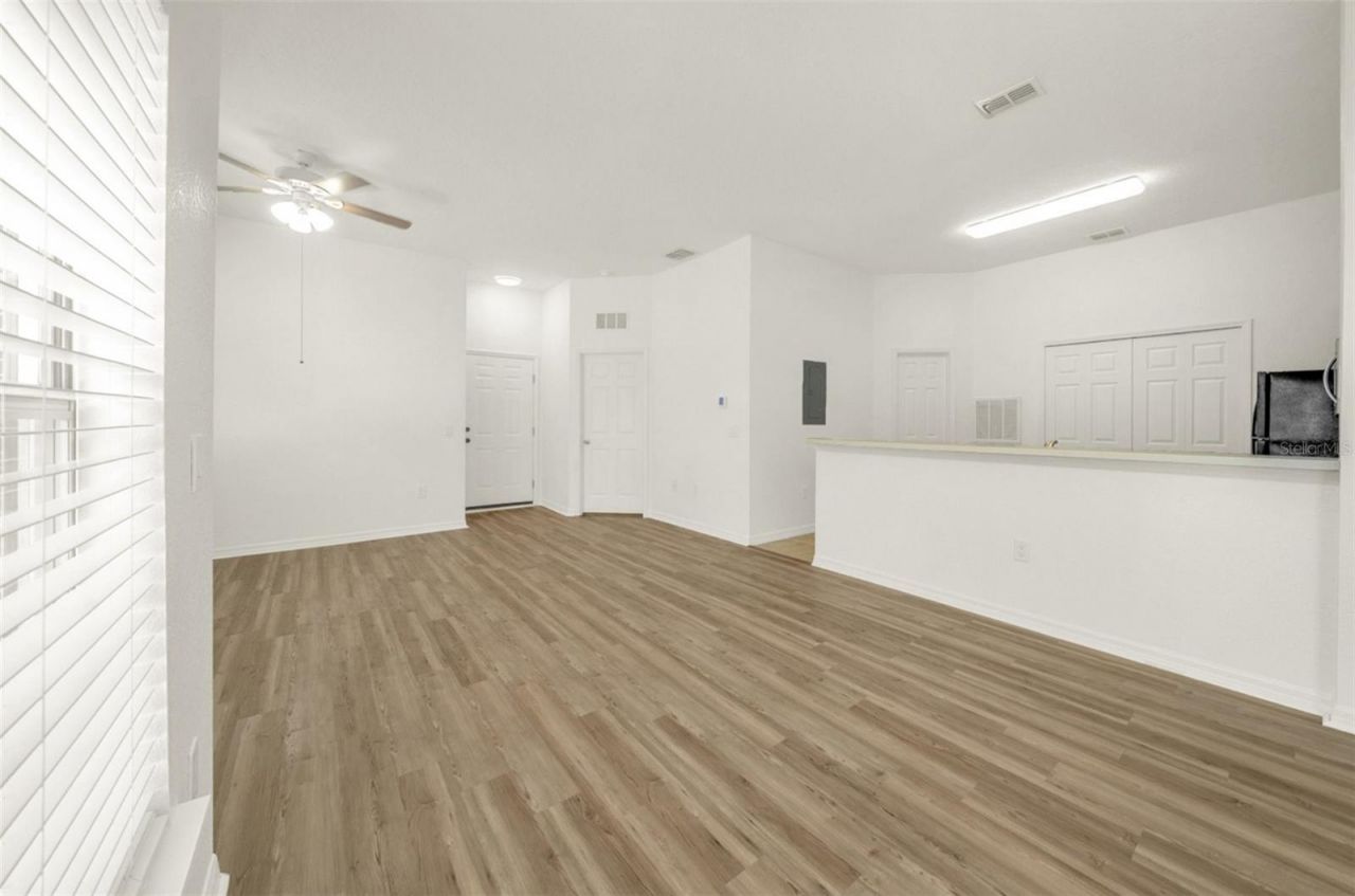 970 N Spring Garden Avenue, Unit 212, Deland, FL 32720 Photo