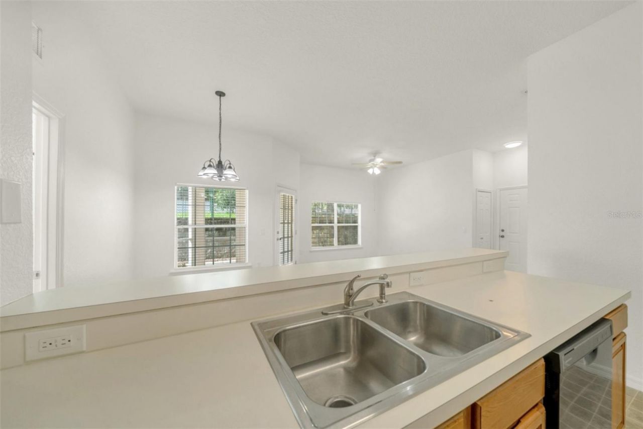 970 N Spring Garden Avenue, Unit 212, Deland, FL 32720 Photo