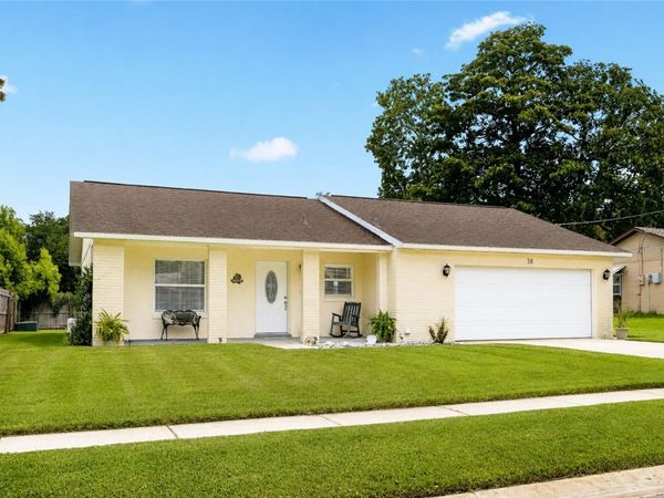 38 LAUREL OAKS CIRCLE , ORMOND BEACH, FL 32174