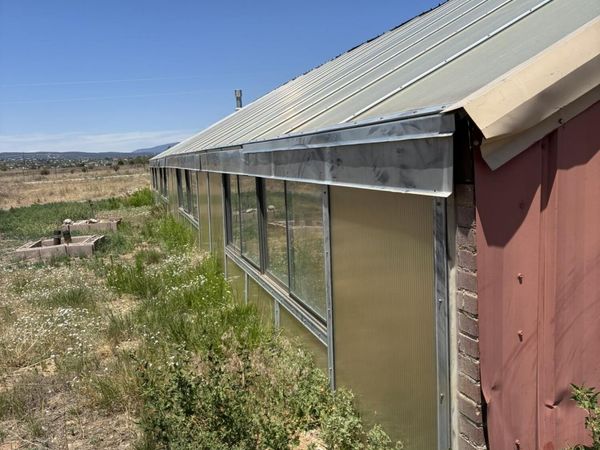 10 Laser Road, Edgewood, NM 87015