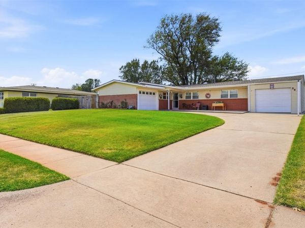 308 Suwannee Road, Burns Flat, OK 73647