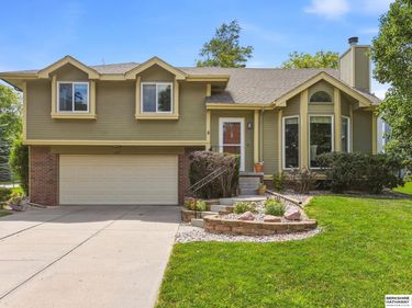 3002 N 154 Avenue, Omaha, NE 68116