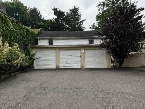 83 W Main Street , Unit Garage, Oyster Bay, NY 11771