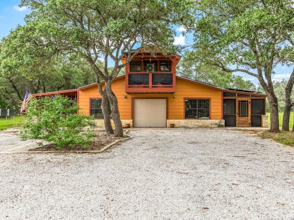 133 BUCKSKIN TRL, Bandera, TX 78003