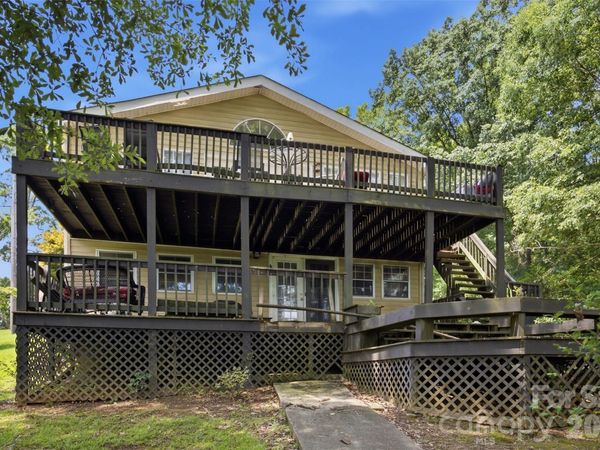 146 Duck Cove Road , Belmont, NC 28012
