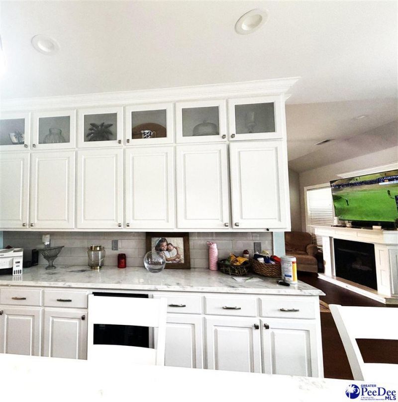 326 Lancelot Way Photo 8