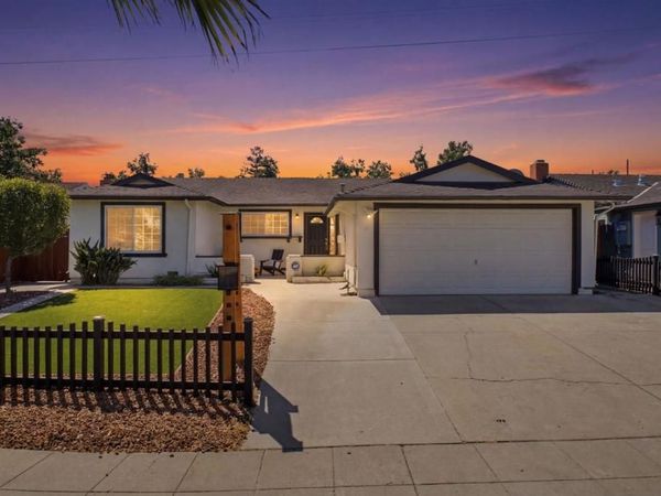 1052 Summerfield Drive, San Jose, CA 95121