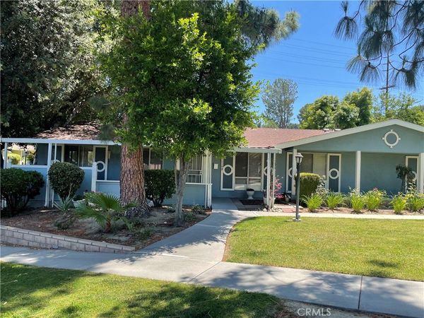 19114 AVE OF THE OAKS, Unit B, Newhall, CA 91321