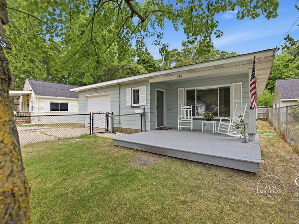 580 West Street, Muskegon, MI 49442