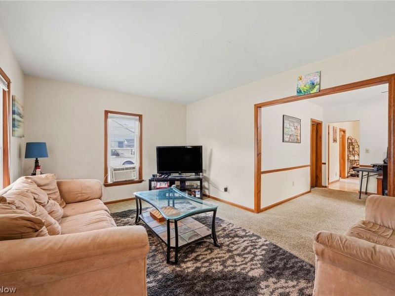 115 Avon Point Avenue, Avon Lake, OH 44012 Photo 13