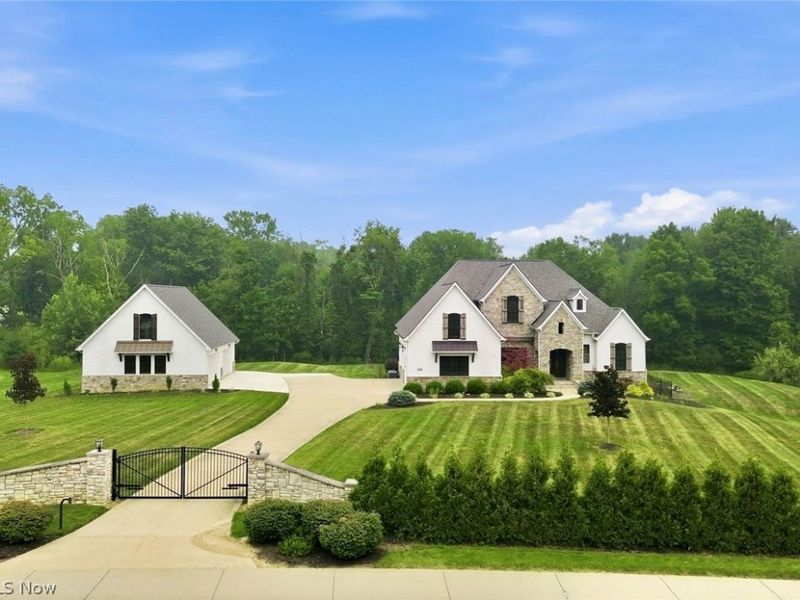 5623 Graven Way, Wadsworth, OH 44281 Photo 1