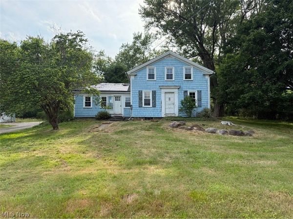 5116 Chillicothe Road , Chagrin Falls, OH 44022