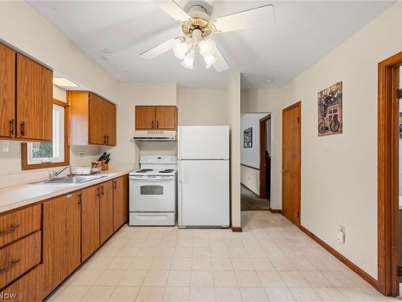 115 Avon Point, Avon Lake, OH 44012 Photo 8
