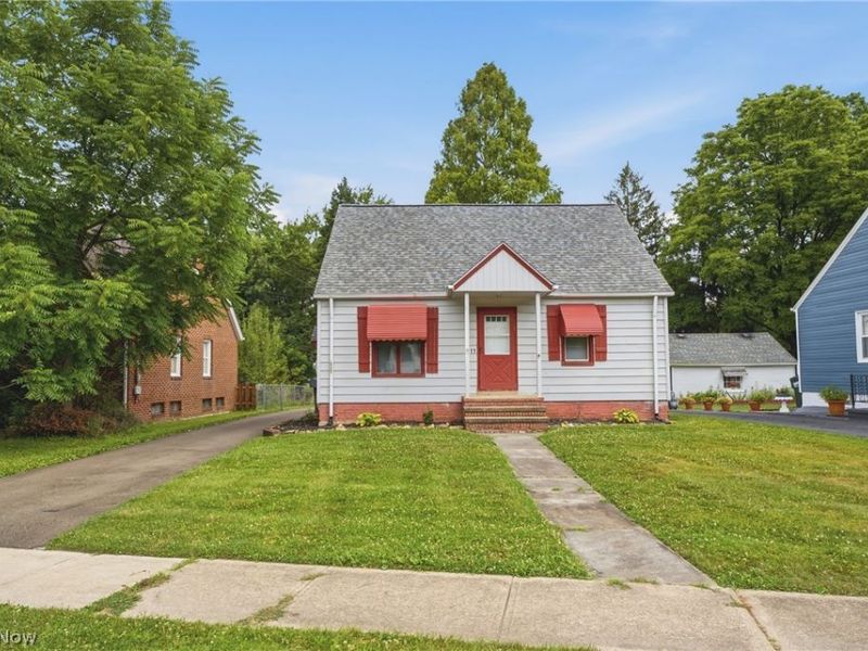 311 Fowles Road, Berea, OH 44017 Photo 1