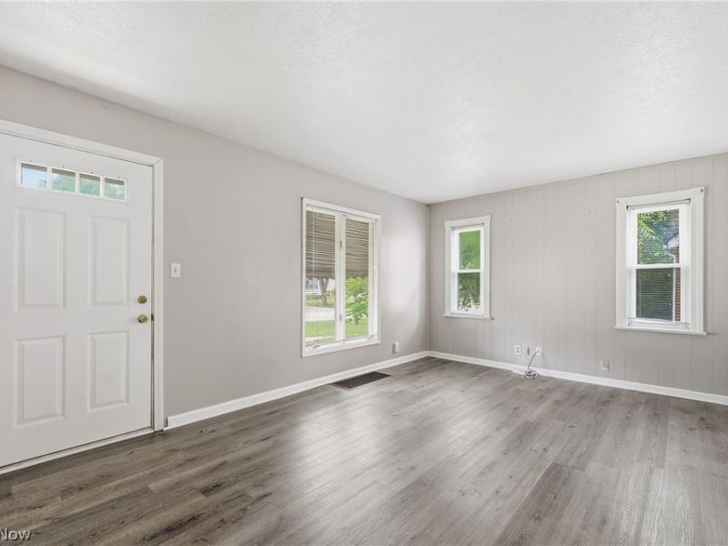 311 Fowles Road, Berea, OH 44017 Photo 4