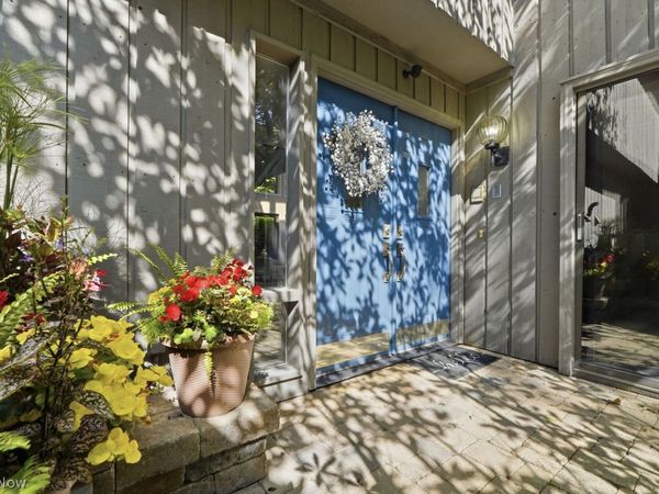 840-42 Windward Drive, Aurora, OH 44202