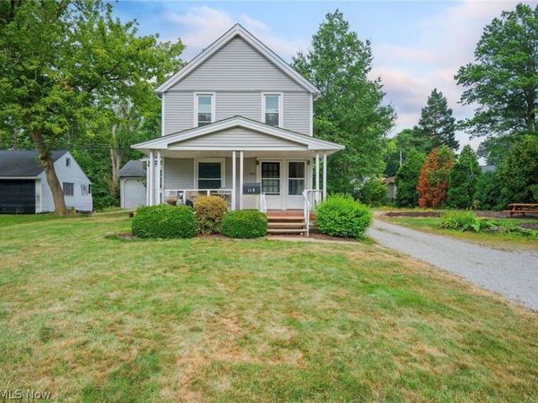 115 Avon Point Avenue , Avon Lake, OH 44012