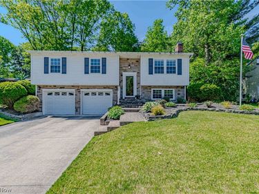 1310 Waldo Way, Twinsburg, OH 44087