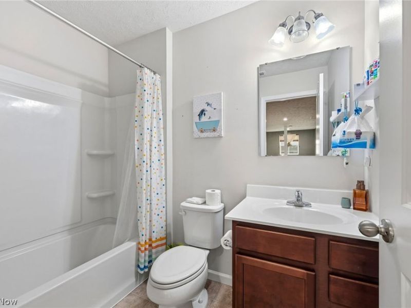147 Springvale Drive , Amherst, OH 44001 Photo 22