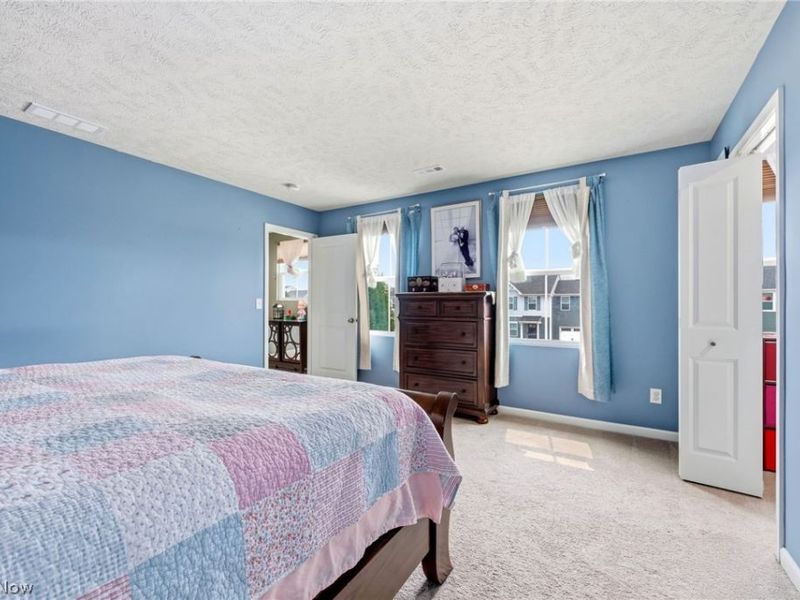 147 Springvale Drive , Amherst, OH 44001 Photo 31