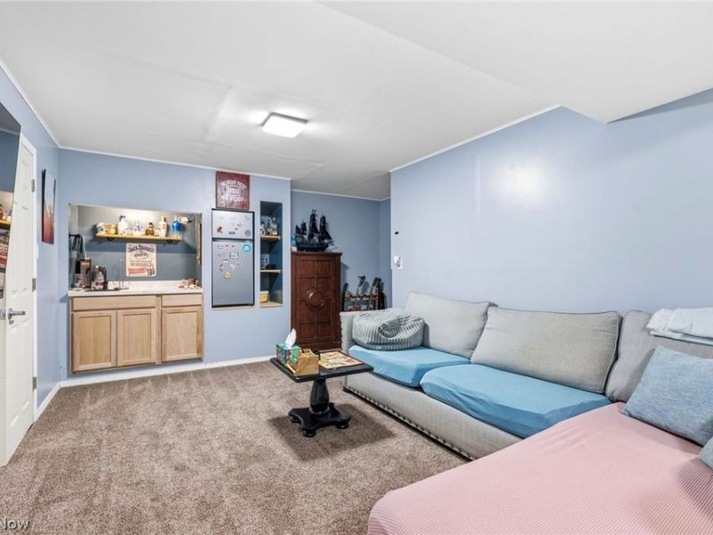 147 Springvale Drive , Amherst, OH 44001 Photo 35