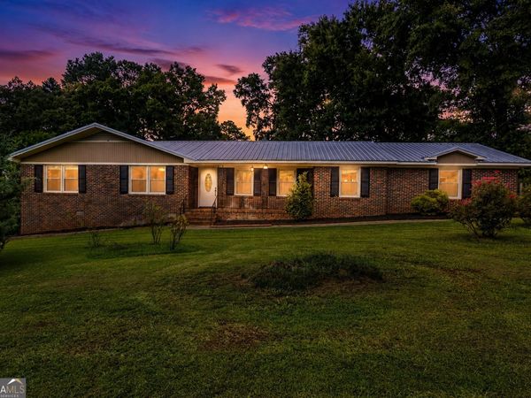 134 Ellen Hand Circle, Cedartown, GA 30125