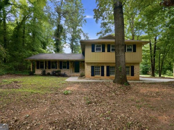 2115 Pine Knoll Circle NE, Conyers, GA 30013