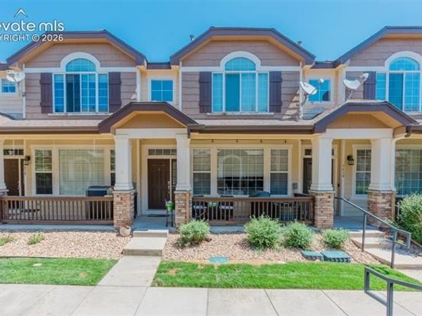 1424 Turnberry Drive, Castle Rock, CO 80104